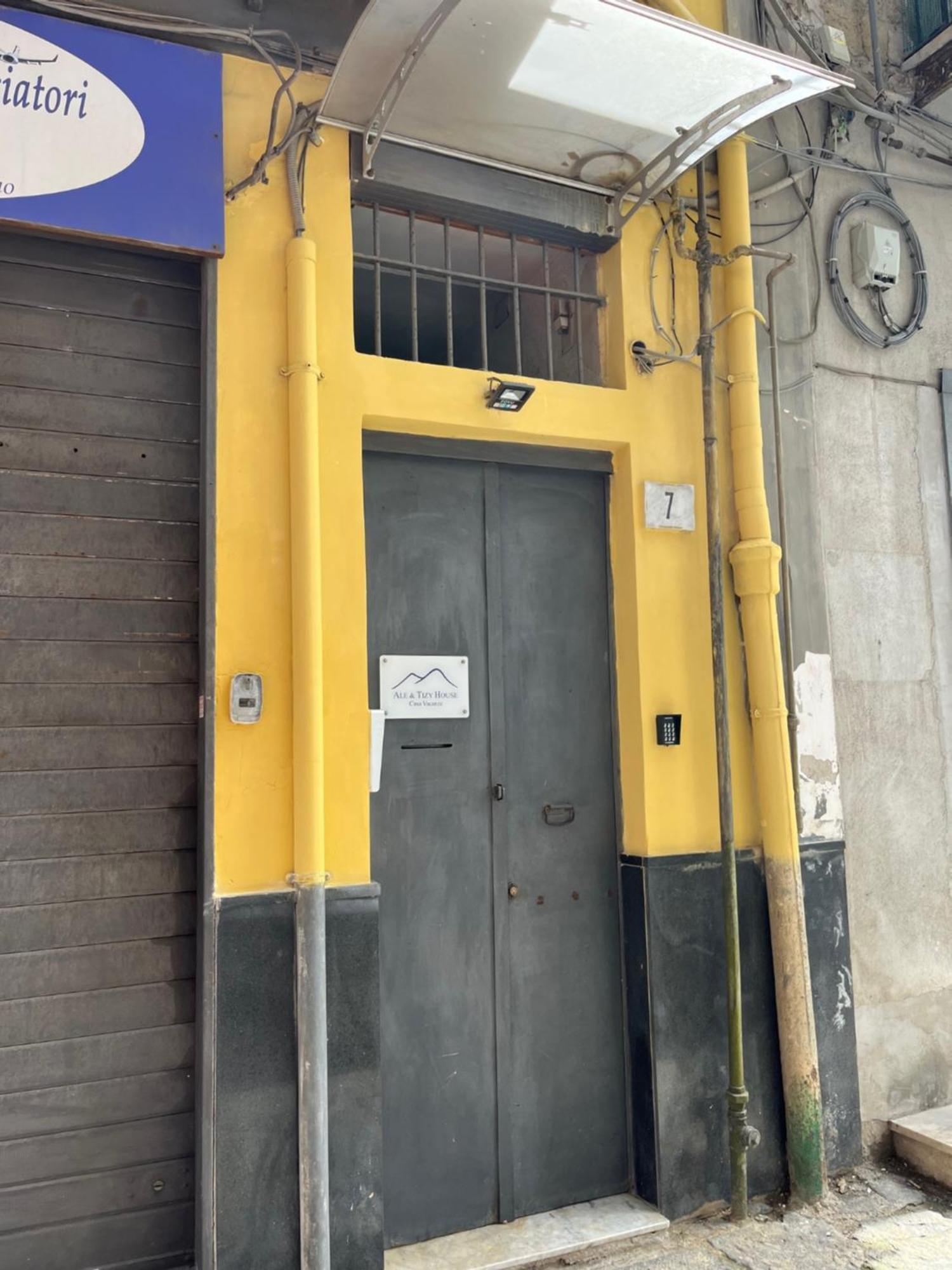 Bed & Breakfast Ale & Tizy House Napoli